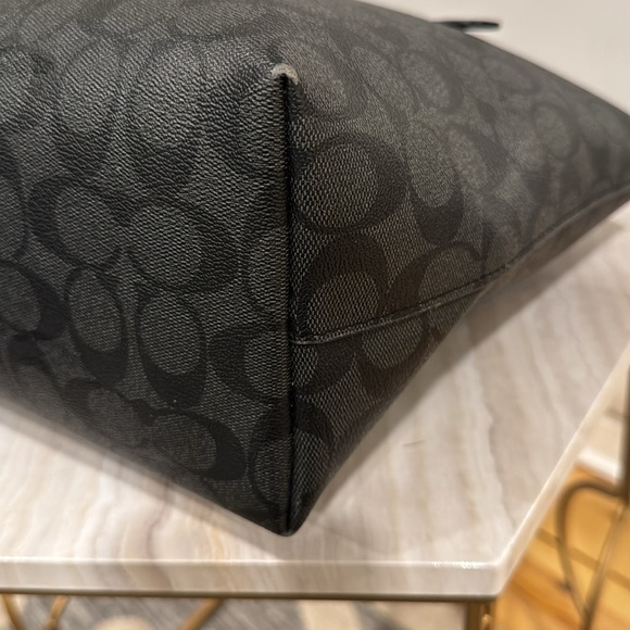 Coach Bag Large Signature Tote Bag - Picture 9 of 17